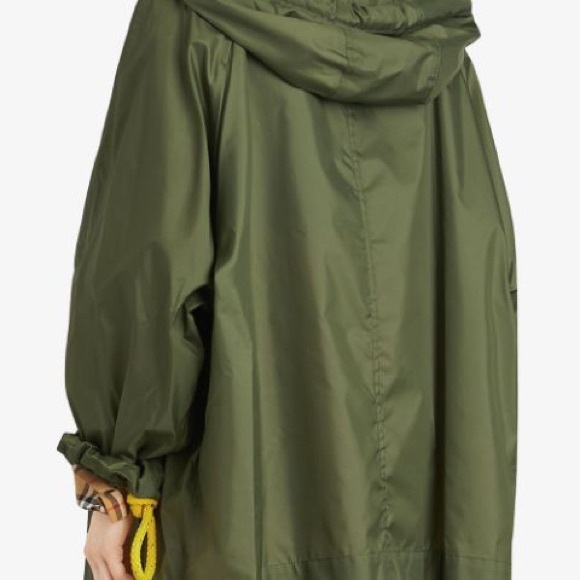 Olive Green BURBERRY windbreaker - Picture 3 of 3